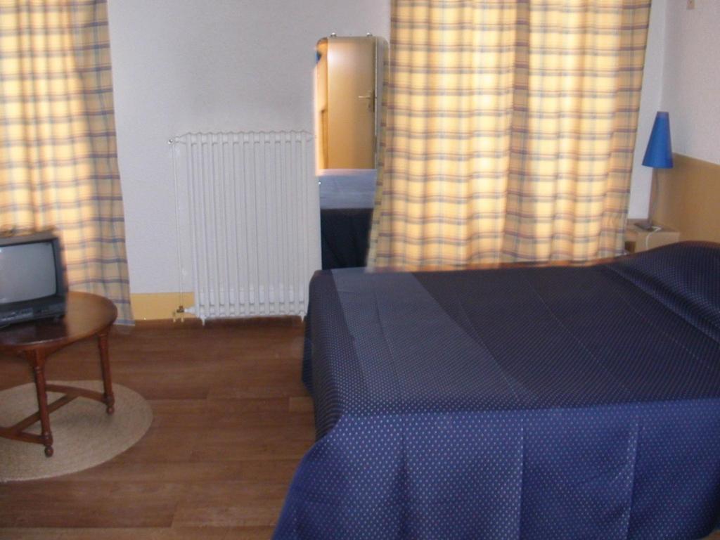 Cleotel Ла-Бурбуль Номер фото